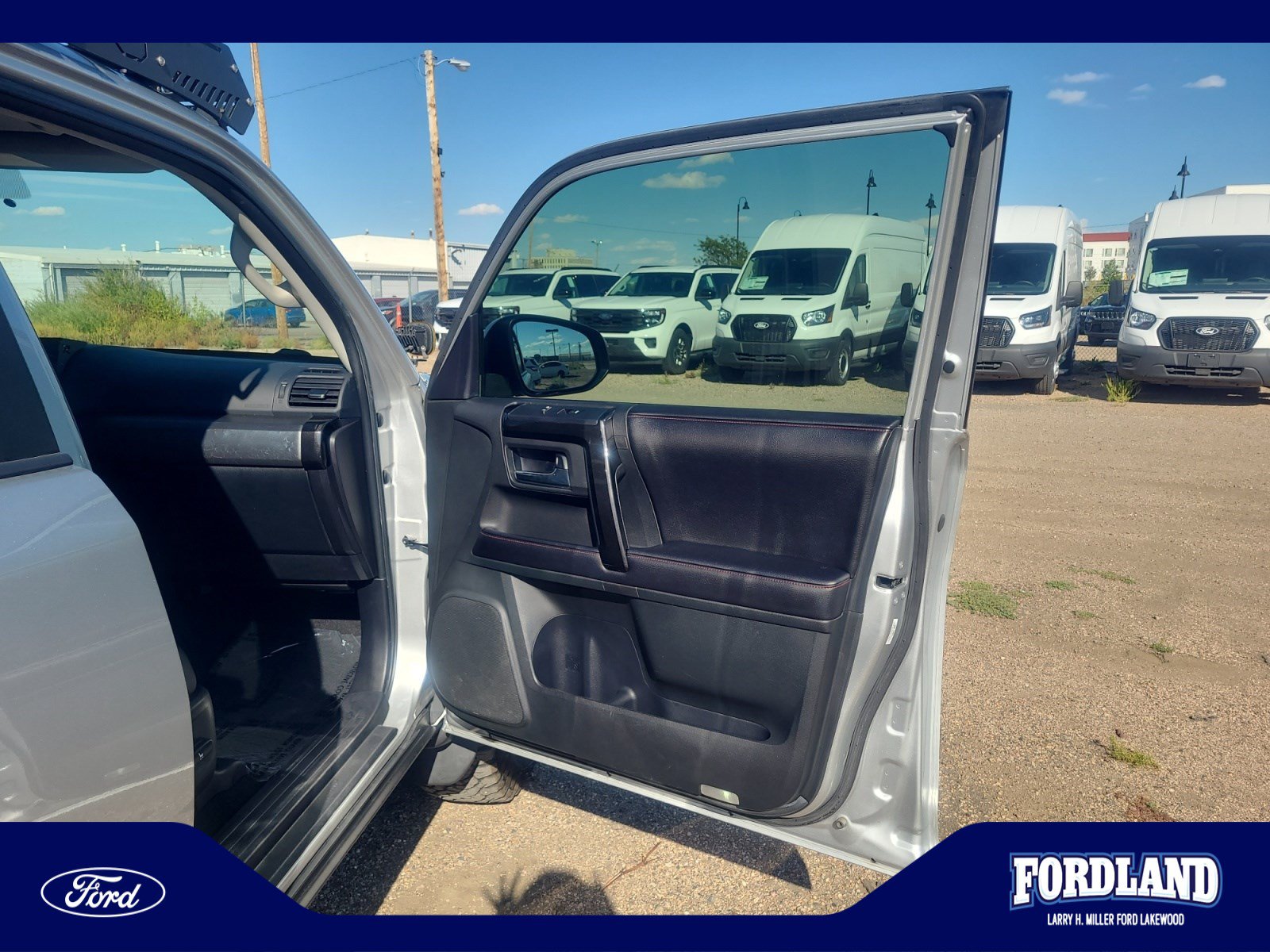 Used 2016 Toyota 4Runner Trail Premium AWD/4WD image 16