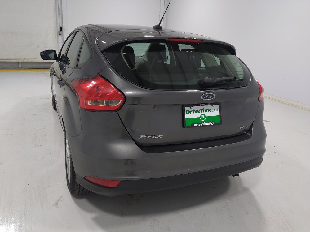 Used 2018 Ford Focus SE w/ Cold Weather Package FWD image 6