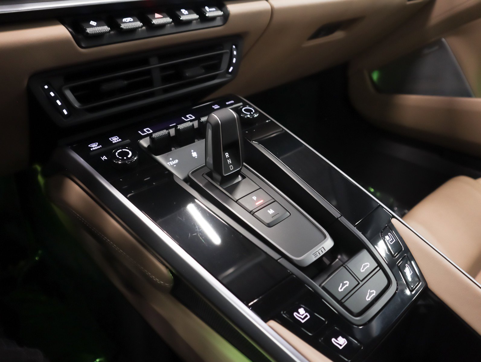 Certified 2024 Porsche 911 Carrera 4S AWD/4WD image 16