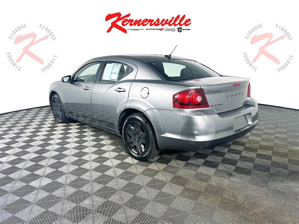 Used 2013 Dodge Avenger SE image 5