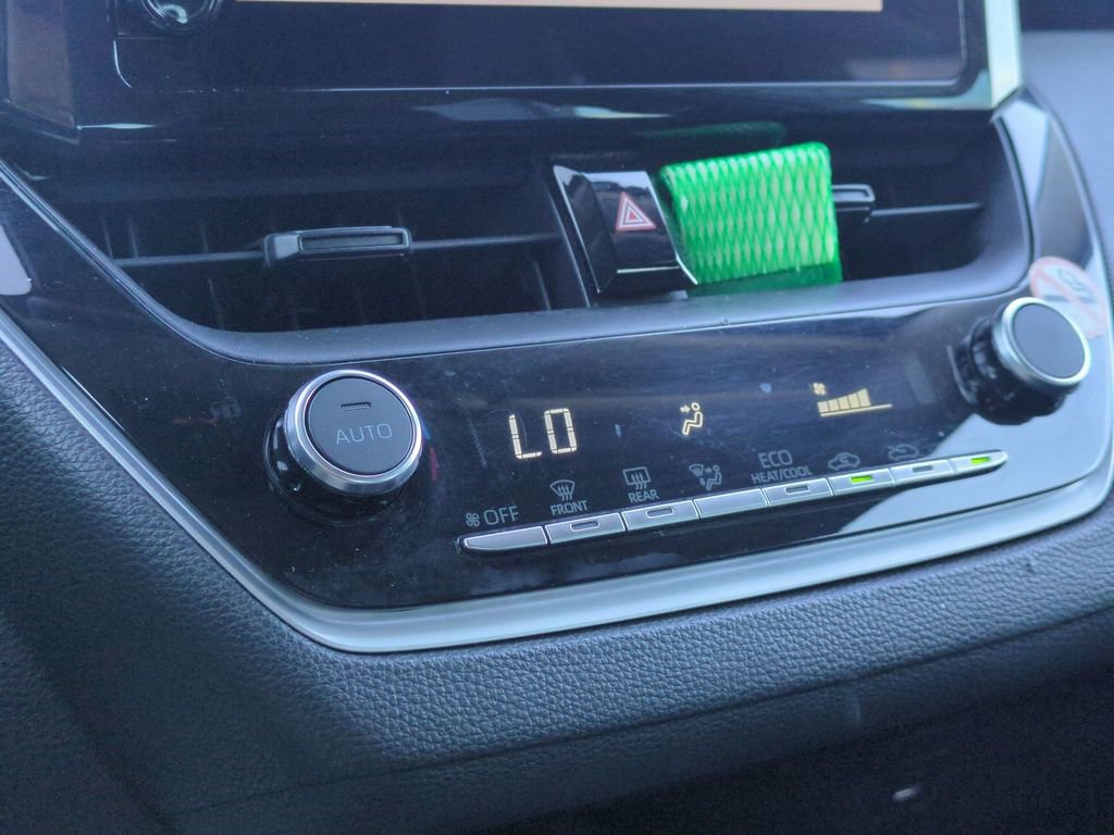 Used 2024 Toyota Corolla LE FWD image 20