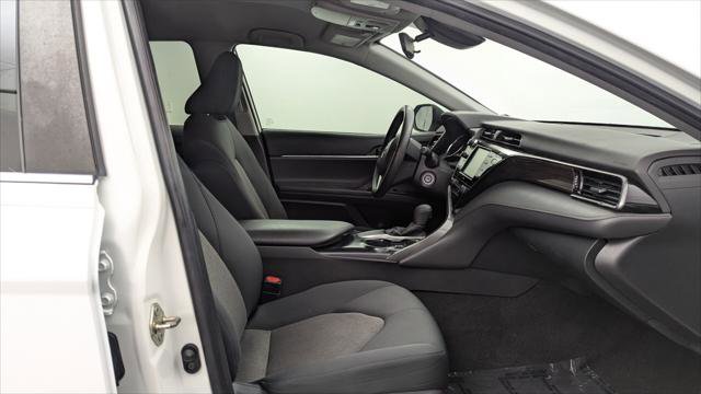 Used 2020 Toyota Camry LE FWD image 21