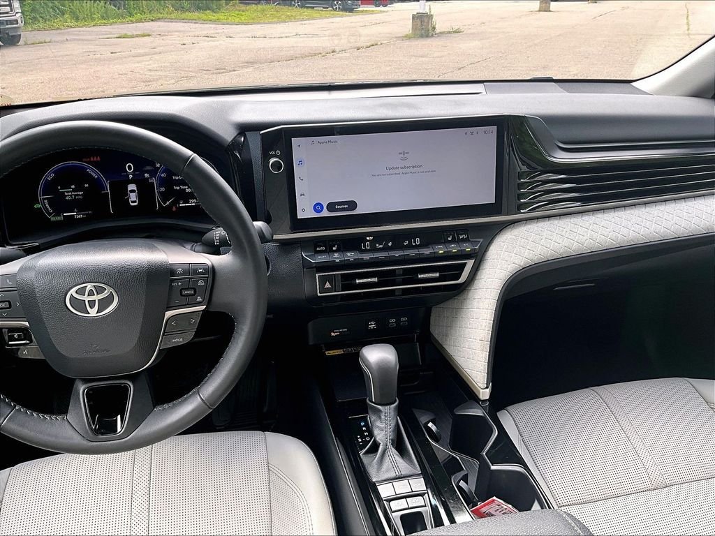 Certified 2026 Toyota Camry XLE w/ Preferred Package 2 (TMS) AWD/4WD image 17