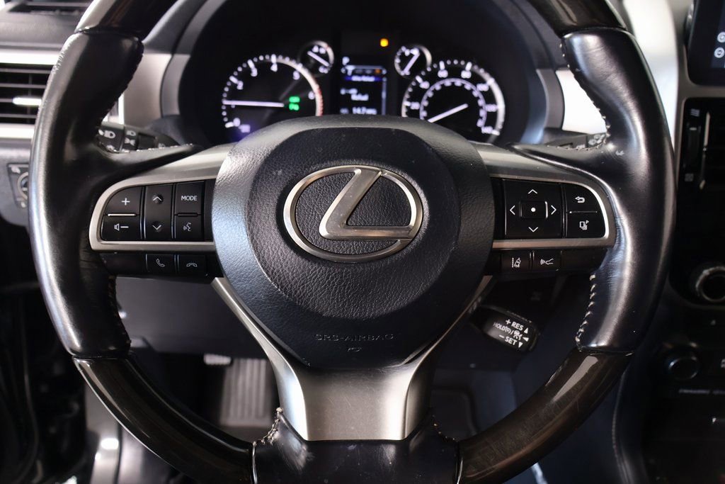 Used 2023 Lexus GX 460 Luxury w/ Sport Design Package AWD/4WD image 3