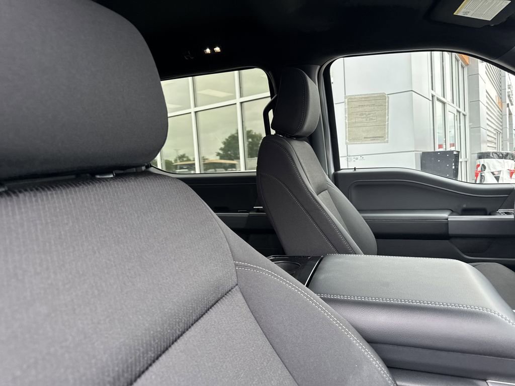 New 2025 Ford F150 XLT w/ Equipment Group 302A MID image 14