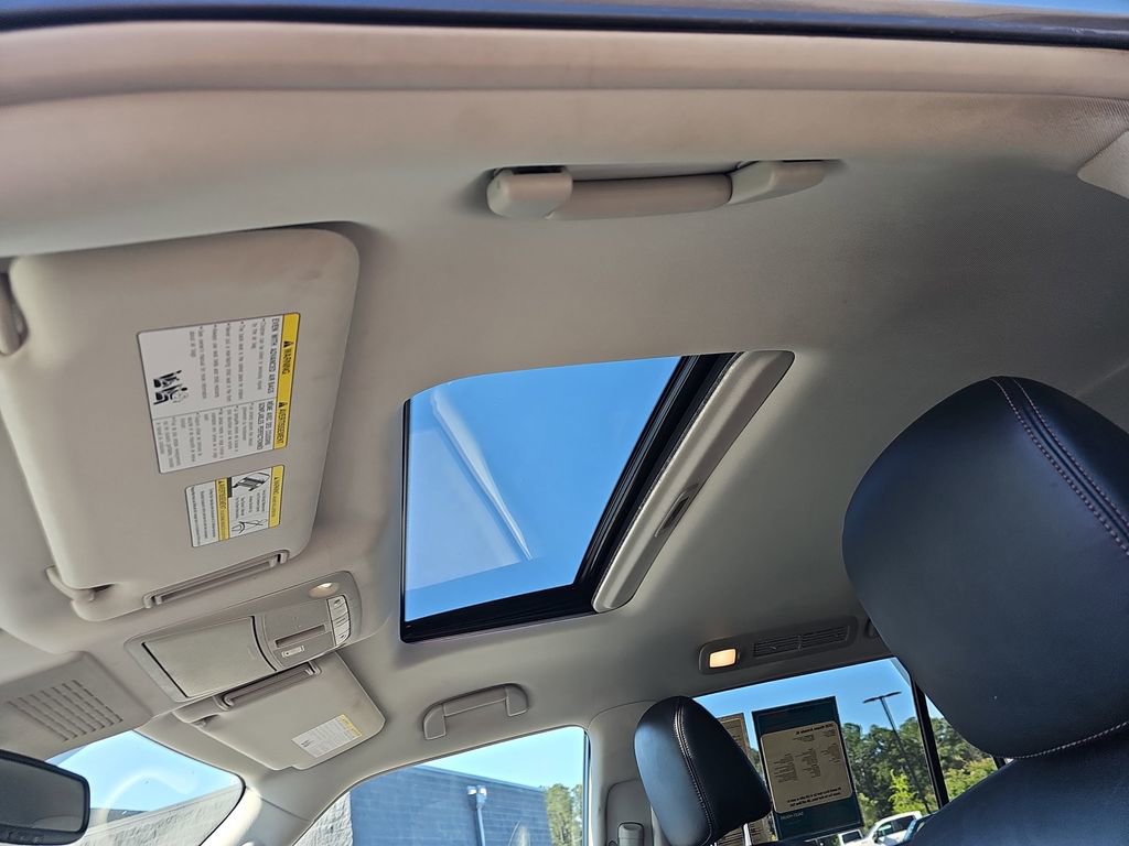 Used 2020 Nissan Armada SL w/ Premium Package RWD image 36