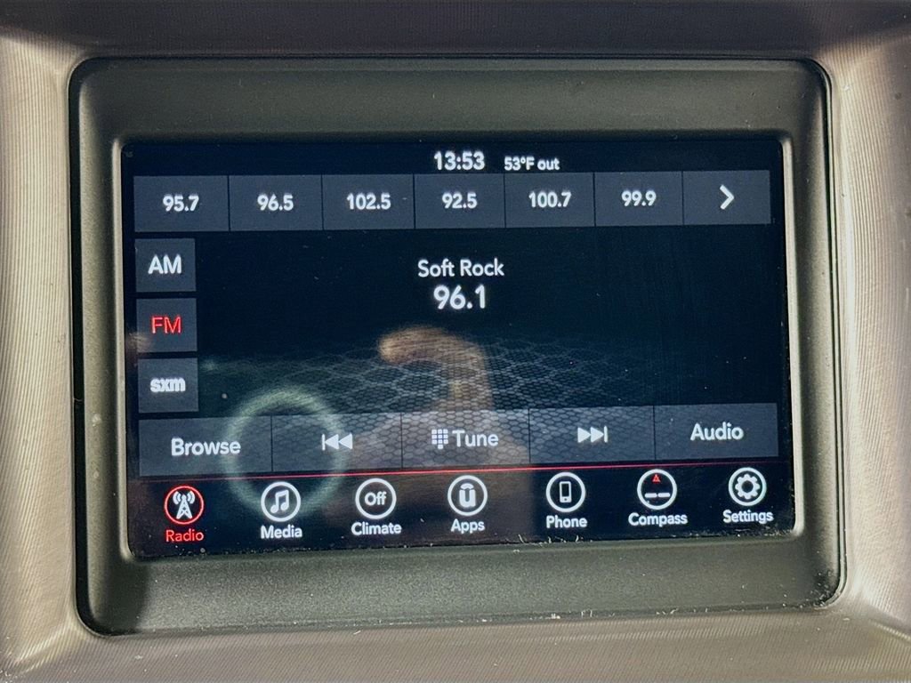 Used 2022 Dodge Charger SXT image 30