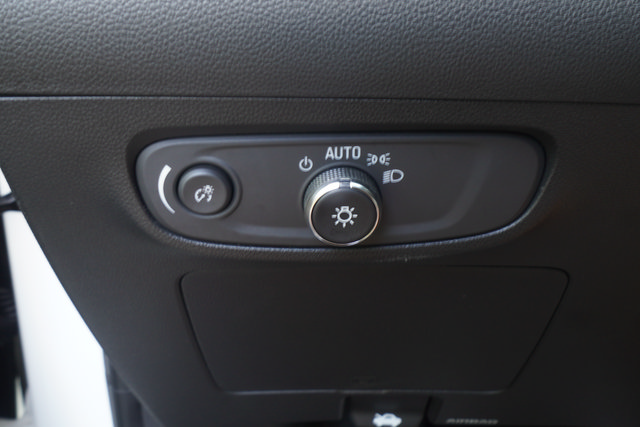 Used 2024 Buick Encore GX Sport Touring w/ Experience Buick Package FWD image 12