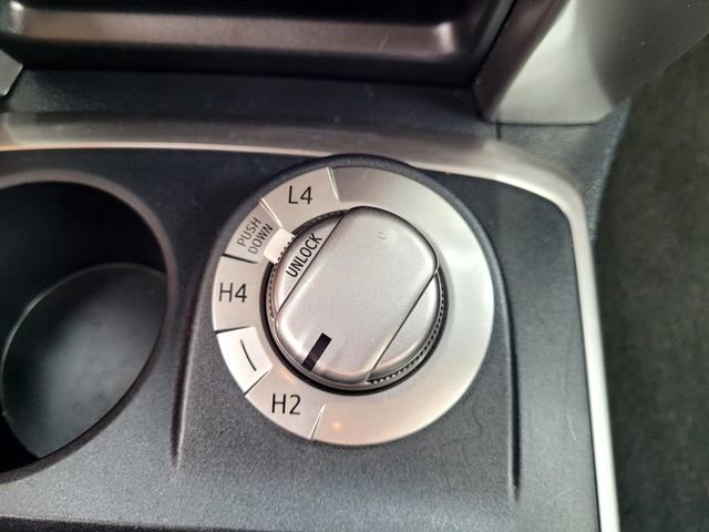 Used 2018 Toyota 4Runner SR5 image 18