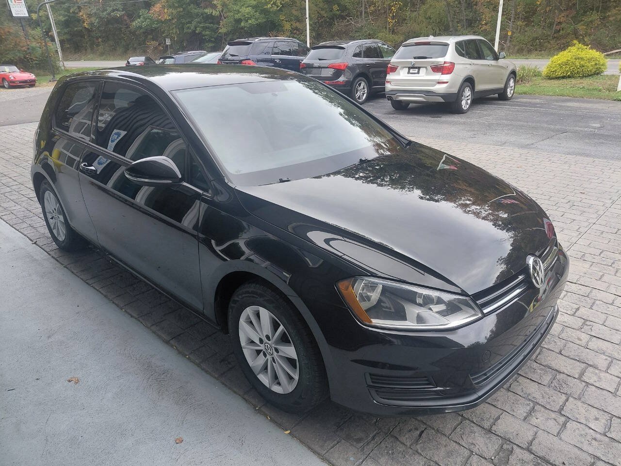 Used 2015 Volkswagen Golf S FWD image 5