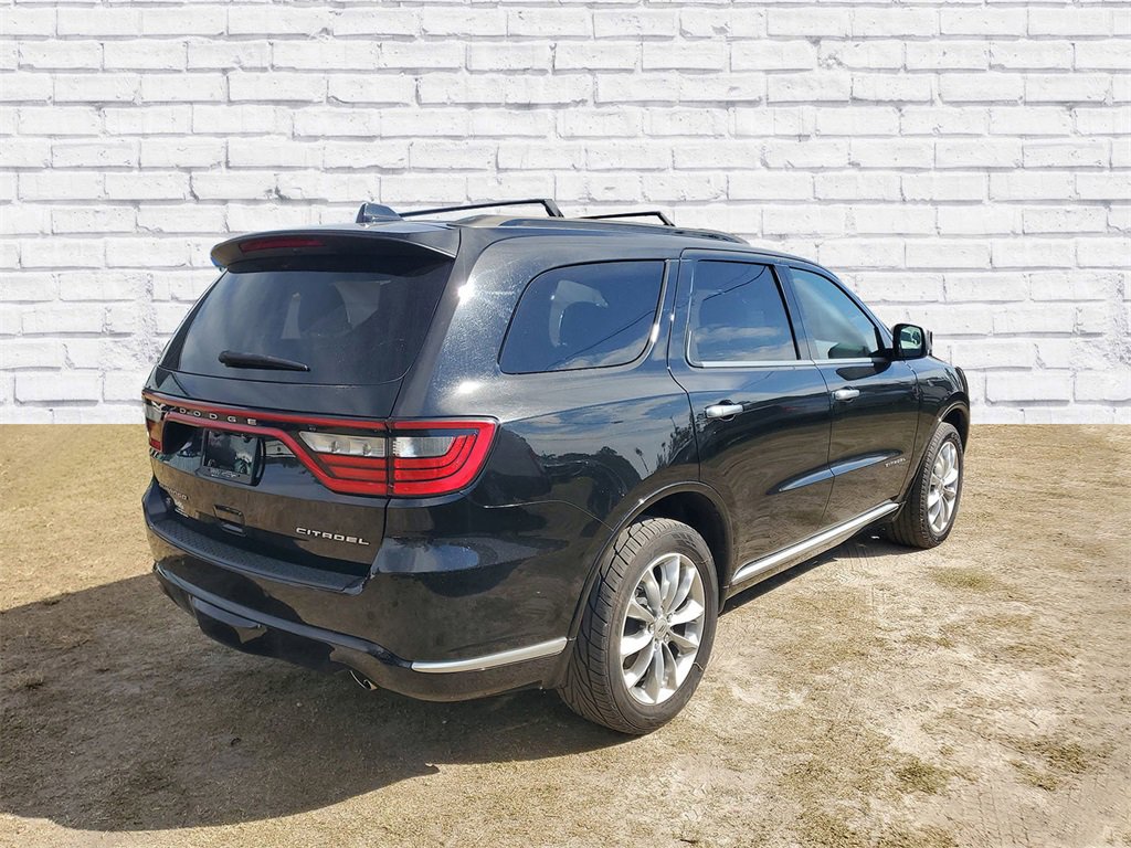 Used 2022 Dodge Durango Citadel image 2