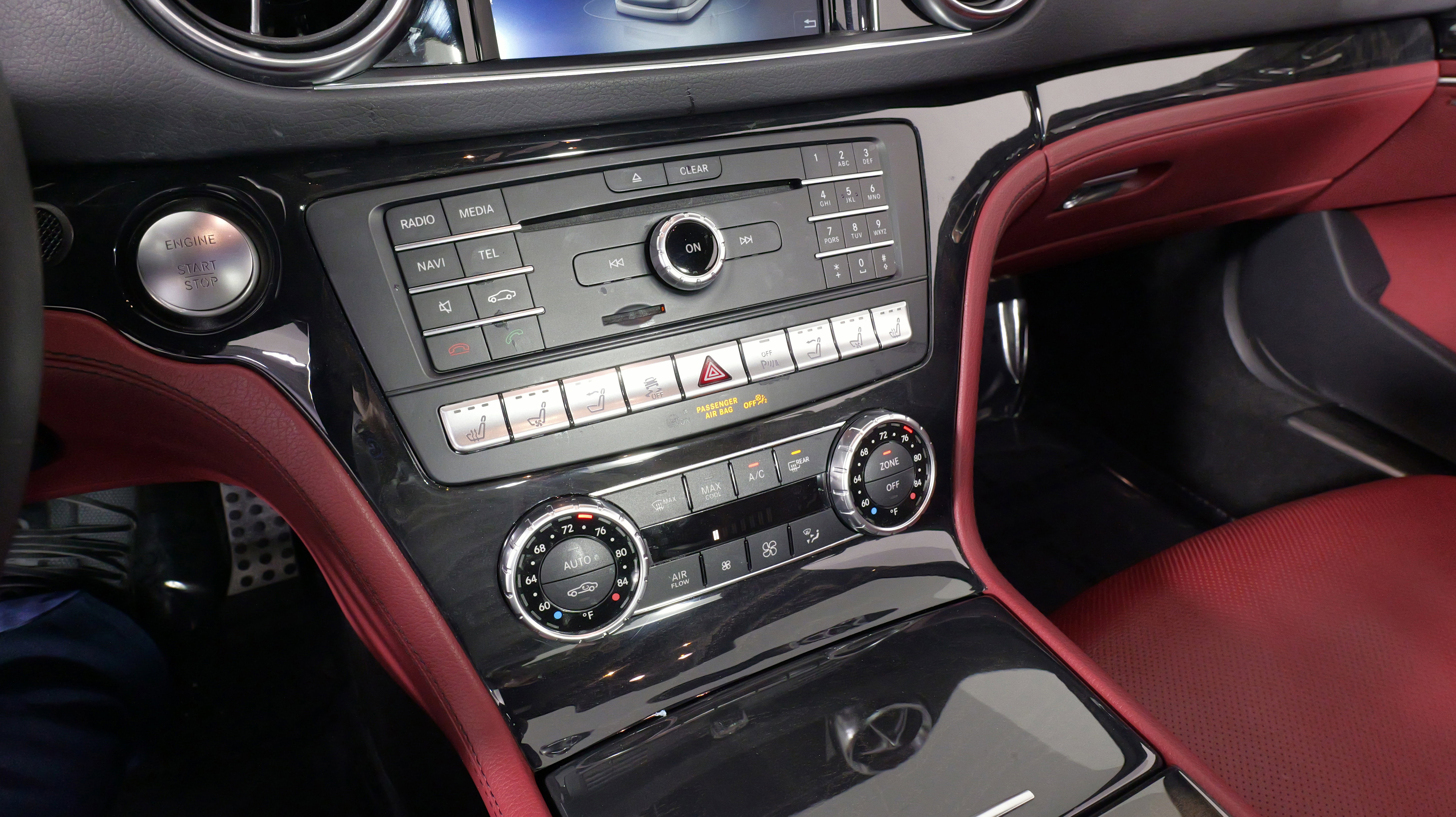 Used 2019 Mercedes-Benz SL 550 image 55