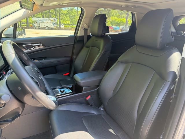 Used 2025 Kia Sportage EX w/ Premium Package FWD image 9