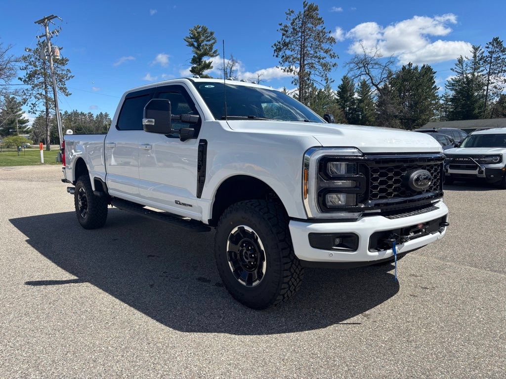 New 2026 Ford F350 Lariat w/ Tremor Off-Road Package