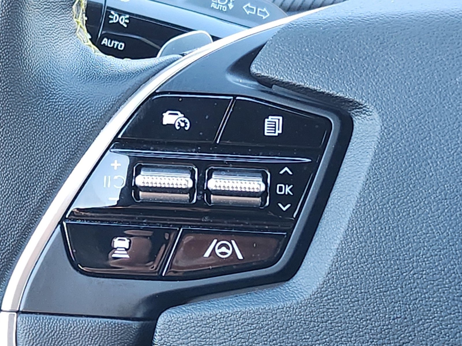 Used 2023 Kia EV6 GT image 12