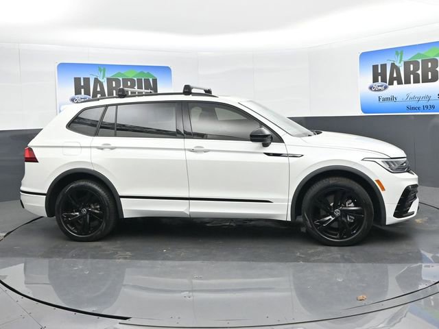 Used 2023 Volkswagen Tiguan SE R-Line FWD image 7