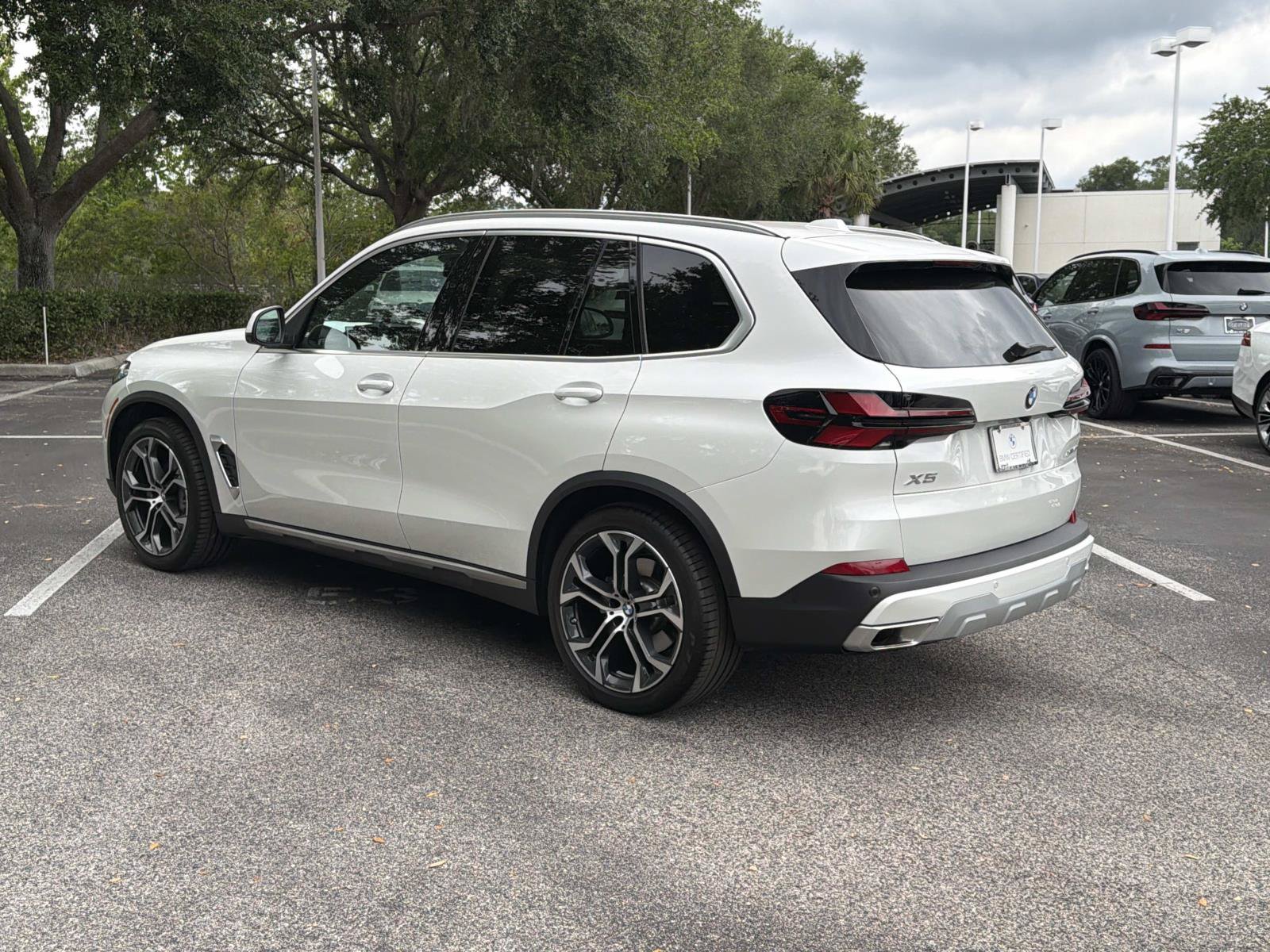 Certified 2026 BMW X5 xDrive40i w/ Climate Comfort Package AWD/4WD image 6