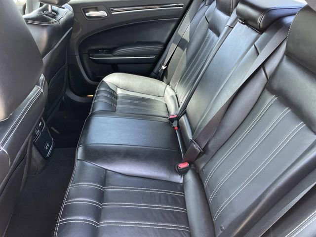 Used 2022 Chrysler 300 S w/ Safetytec Plus Group RWD image 33