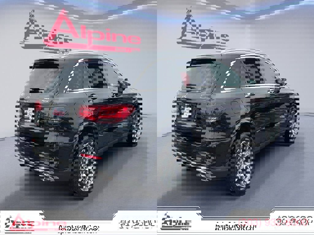 Used 2022 Mercedes-Benz GLC 300 4MATIC image 5