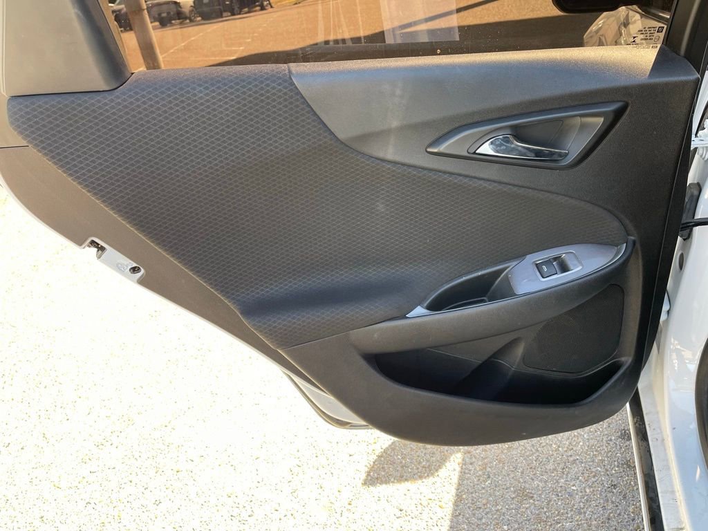 Used 2025 Chevrolet Malibu RS w/ LPO, Floor Liner Package image 12