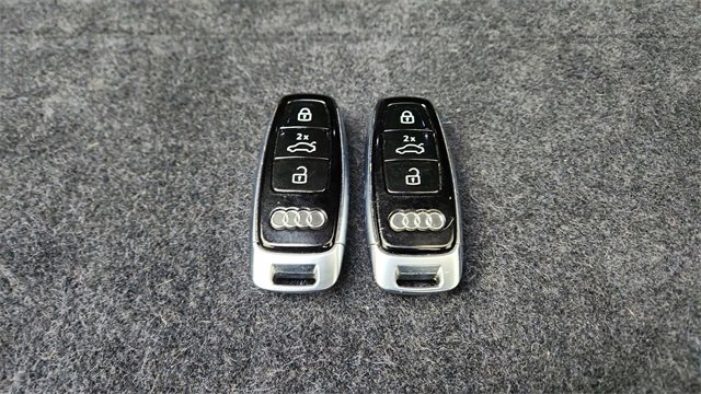 Used 2022 Audi RS e-tron GT w/ Carbon Performance Package image 62