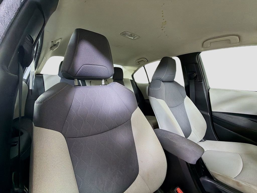 Used 2022 Toyota Corolla LE image 28
