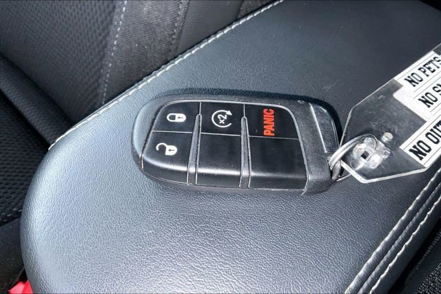Used 2022 Jeep Renegade Latitude w/ Convenience Group AWD/4WD image 10