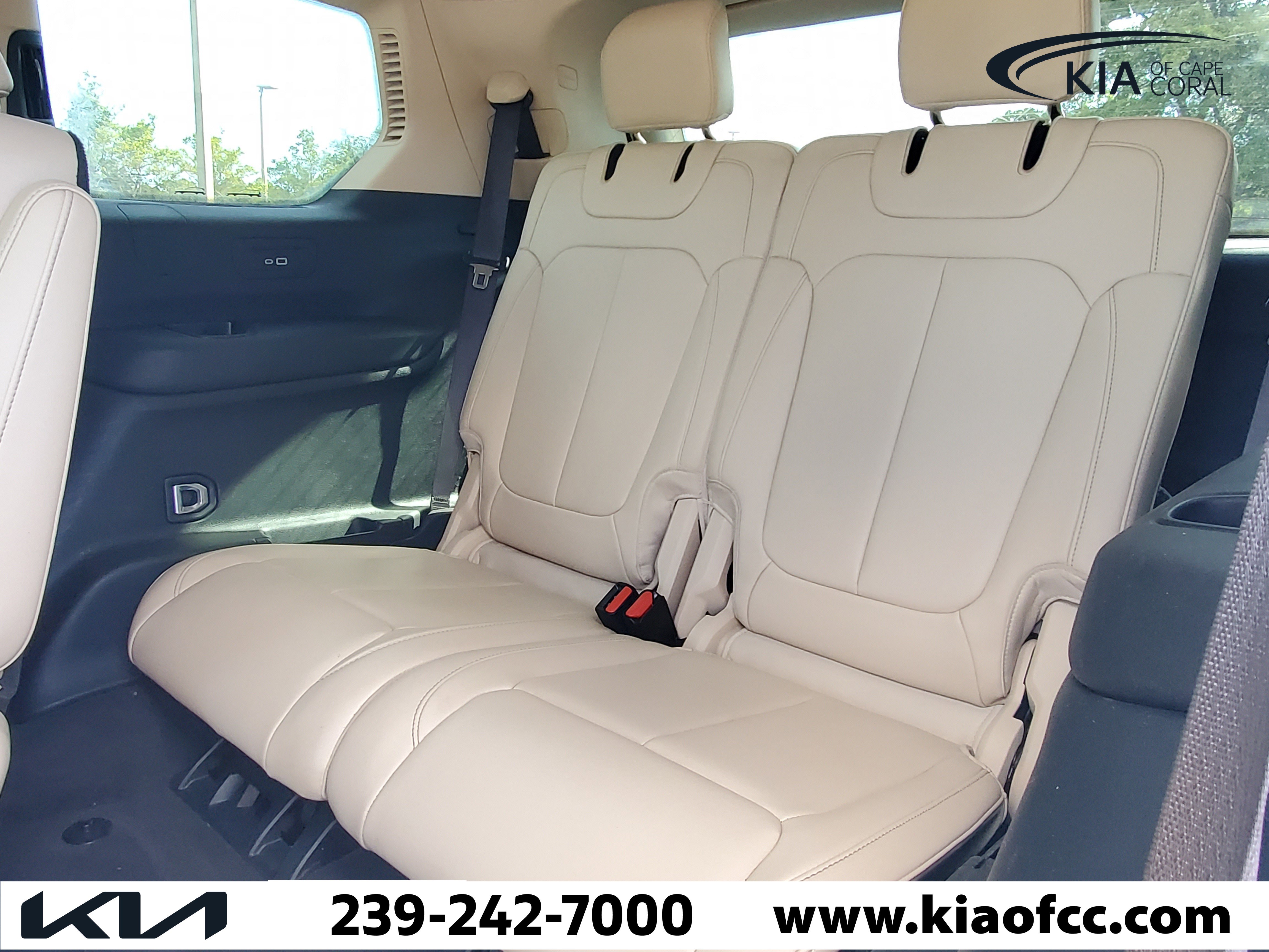 Used 2022 Jeep Grand Cherokee L Limited RWD image 12