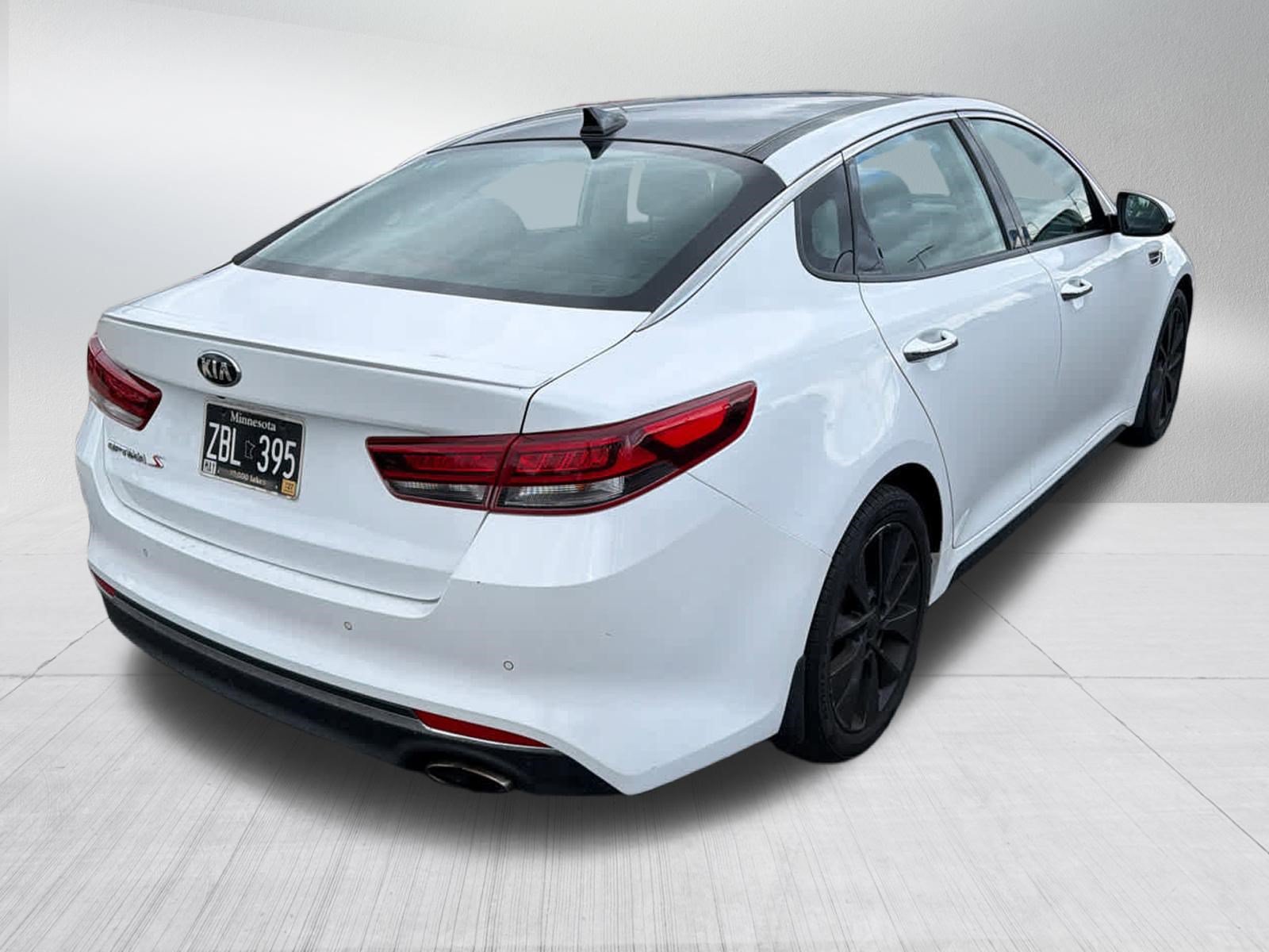 Used 2018 Kia Optima S w/ Option Group 020 FWD image 7