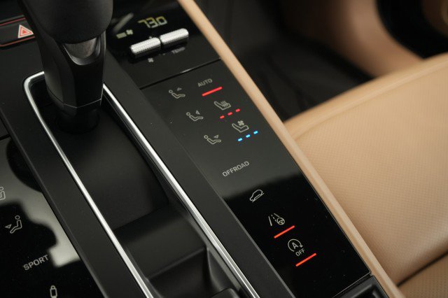 Used 2022 Porsche Macan S image 52