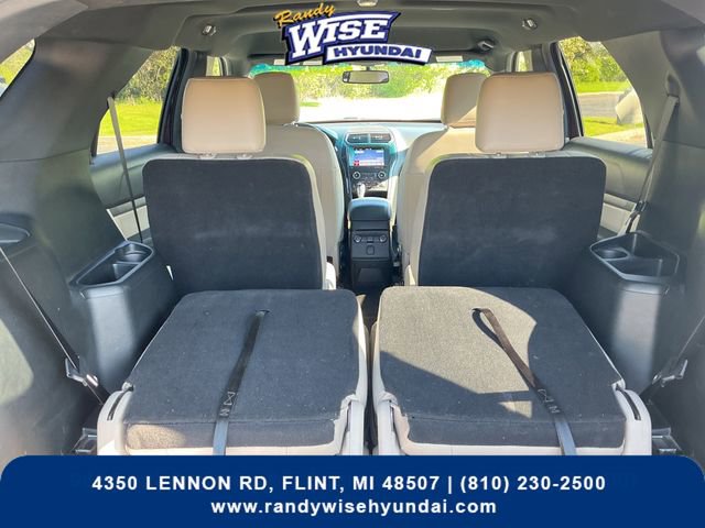 Used 2019 Ford Explorer XLT w/ Equipment Group 202A FWD image 22