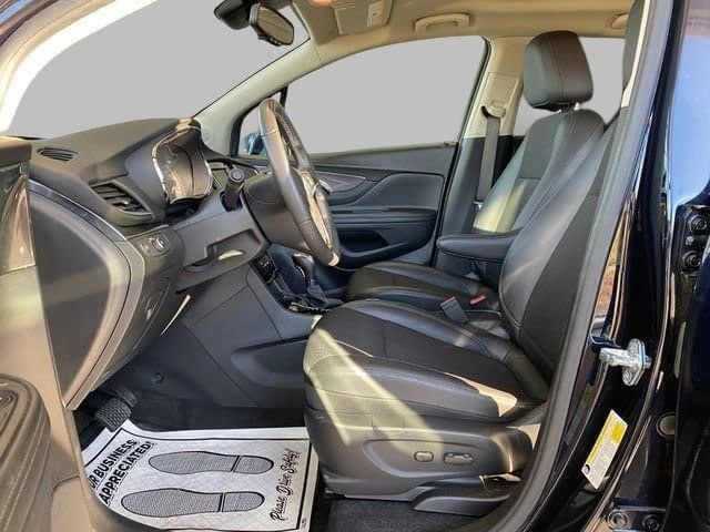 Certified 2022 Buick Encore Preferred w/ Safety Package image 17