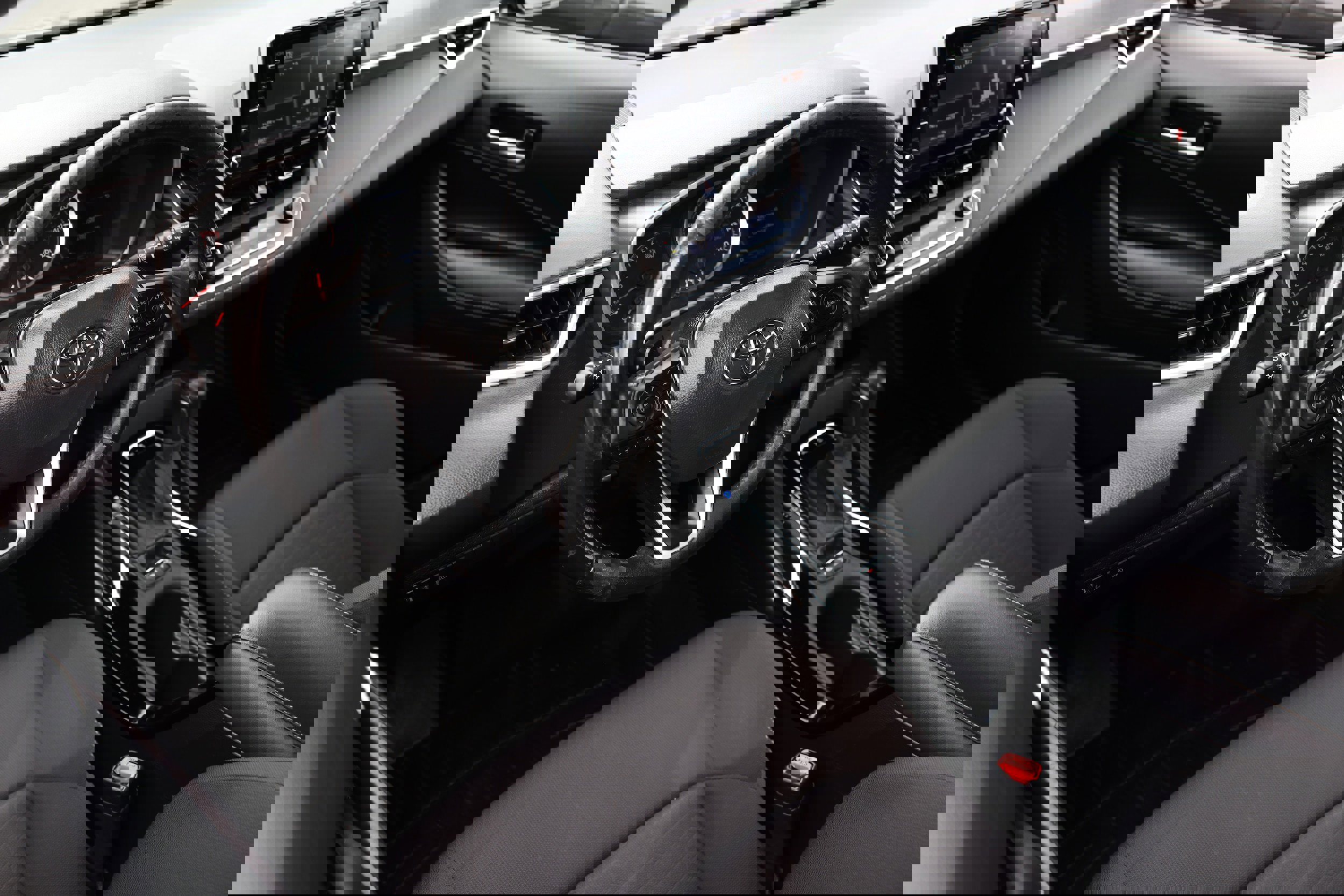 Used 2021 Toyota Corolla SE image 6