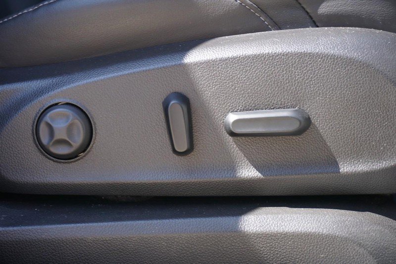 Used 2019 Buick Envision Essence image 28