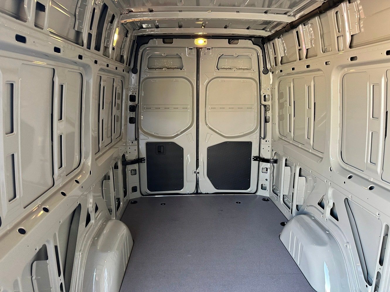 New 2026 Mercedes-Benz Sprinter 2500 image 21