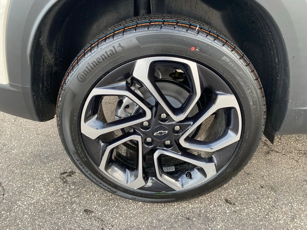 New 2026 Chevrolet Trax RS w/ Sunroof Package image 31