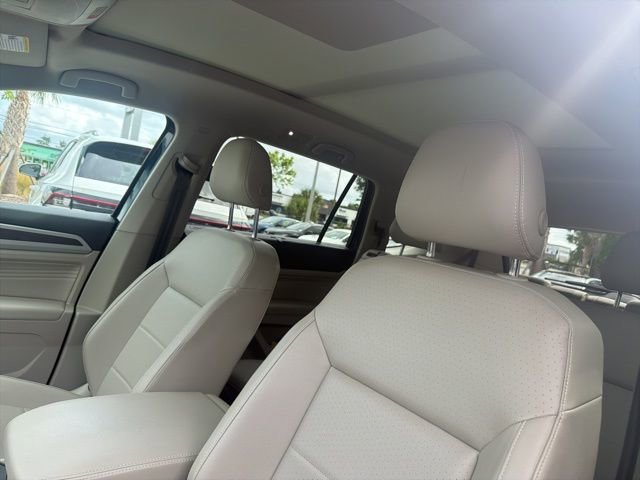 Used 2021 Volkswagen Atlas SE w/ Panoramic Sunroof Package AWD/4WD image 16