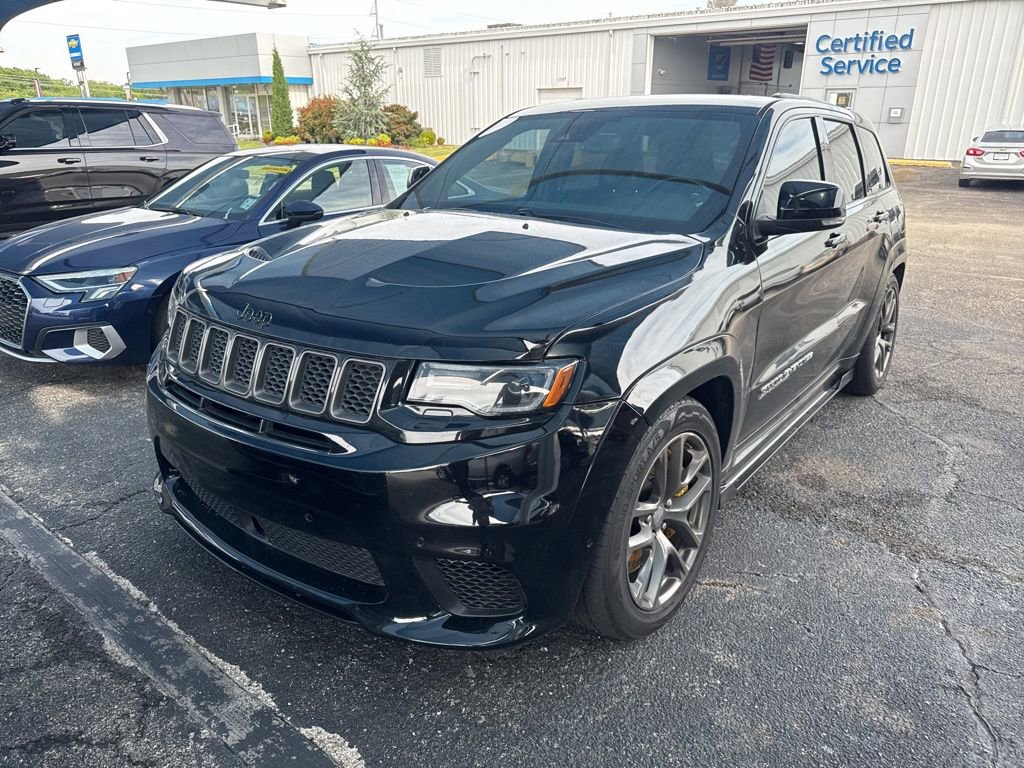 Used 2020 Jeep Grand Cherokee Trackhawk AWD/4WD image 3