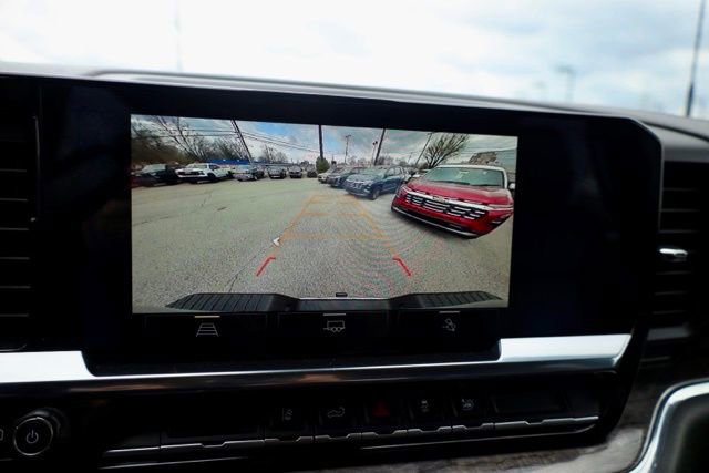 Used 2024 Chevrolet Silverado 2500 LTZ w/ LTZ Convenience Package image 5