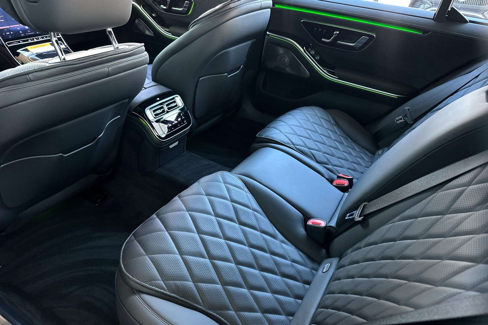 New 2026 Mercedes-Benz S 580 4MATIC Sedan image 9