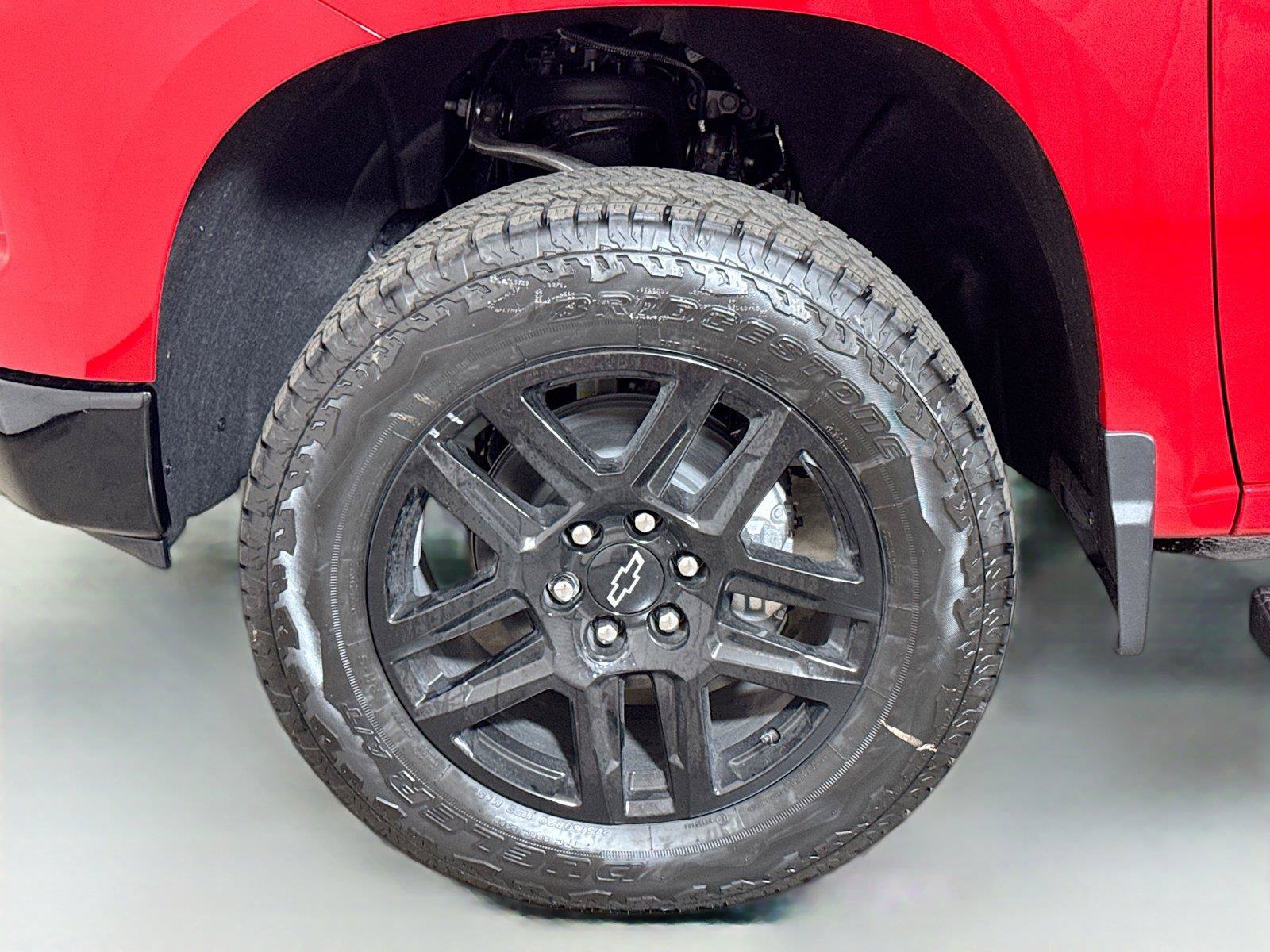 New 2026 Chevrolet Silverado 1500 Custom Trail Boss w/ LPO, Dark Essentials Package AWD/4WD image 19