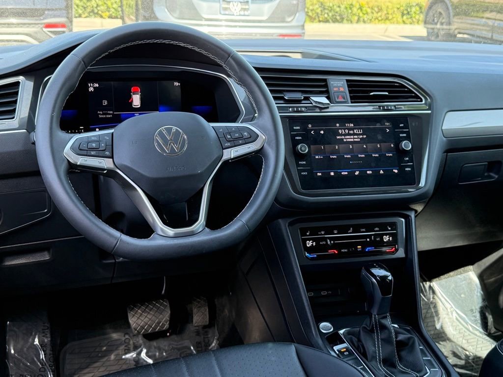Used 2023 Volkswagen Tiguan SE image 25