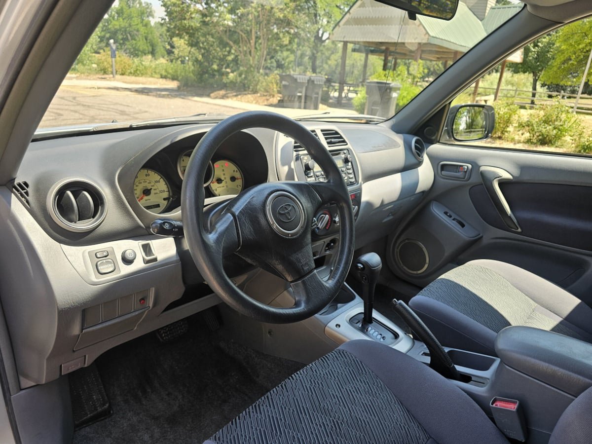 Used 2001 Toyota RAV4 2WD image 10