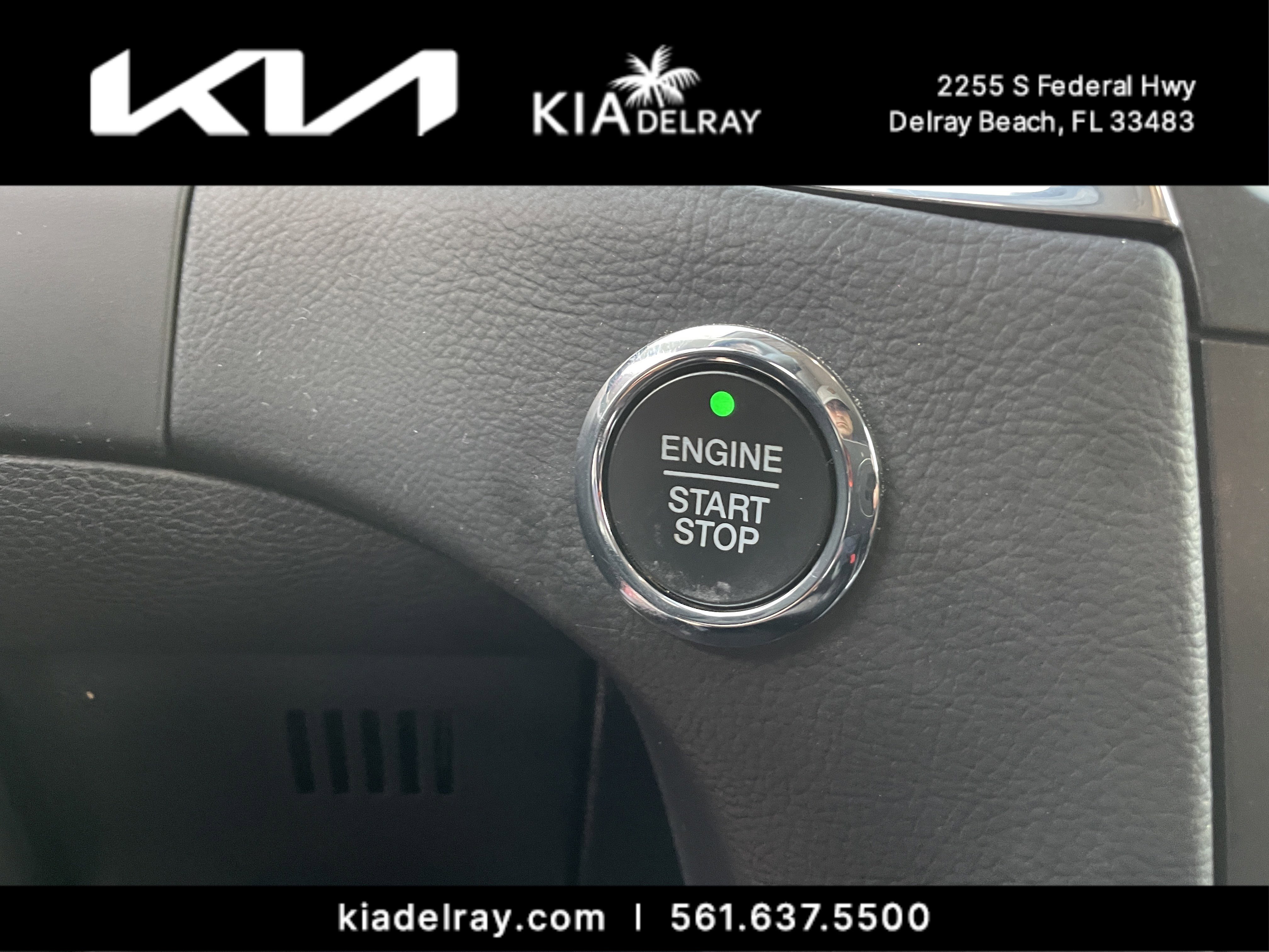 Used 2020 Ford Edge Titanium image 32