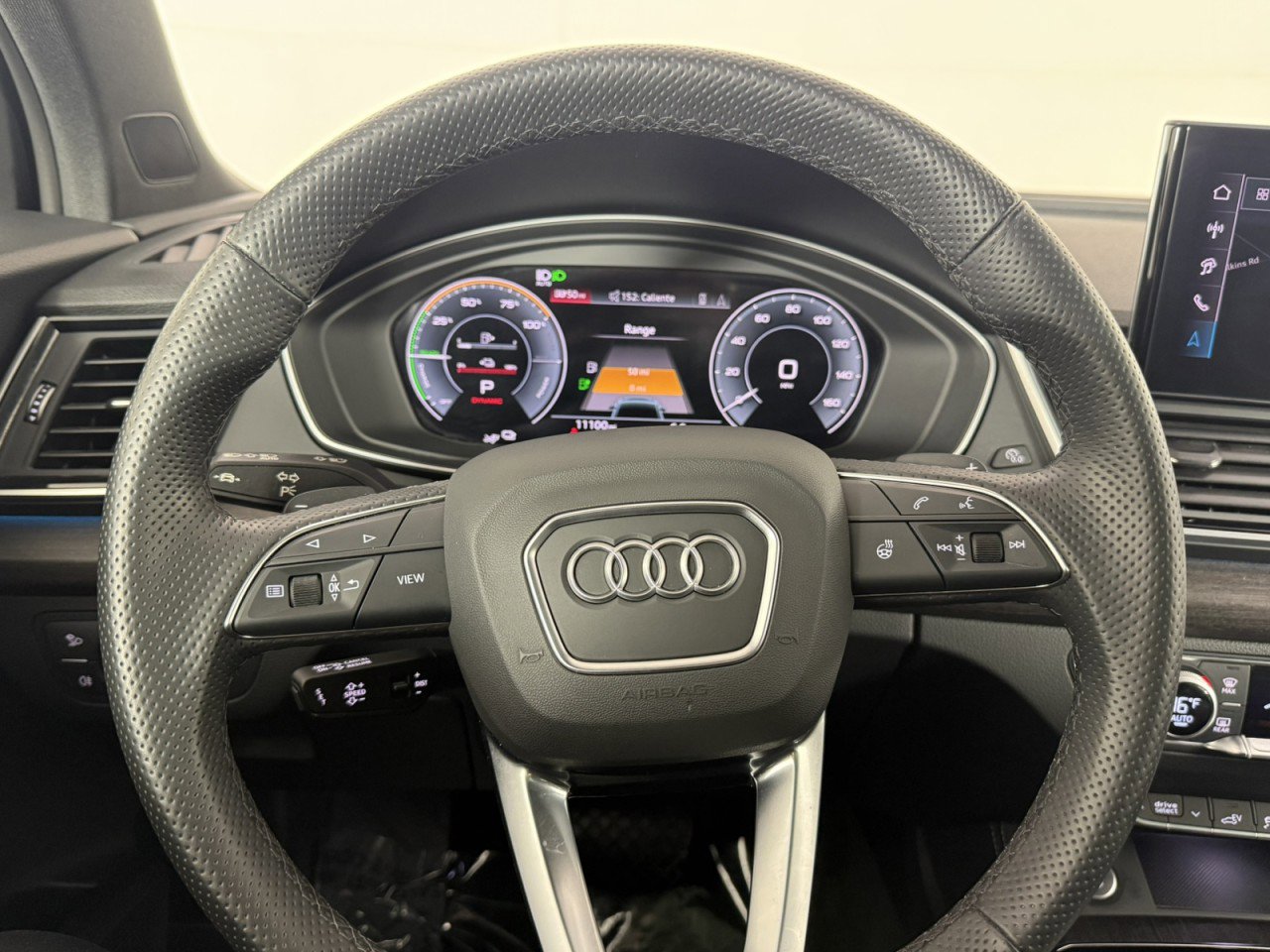 Used 2025 Audi Q5 e Premium Plus w/ Premium Plus Package image 25