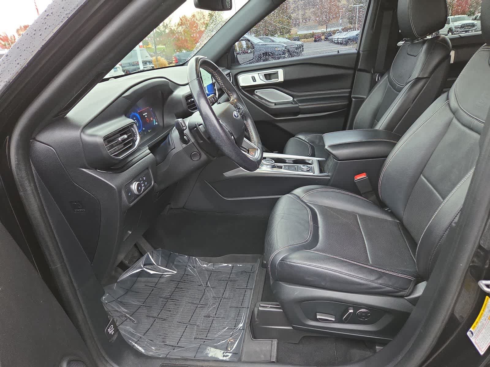 Used 2020 Ford Explorer ST w/ Premium Technology Package AWD/4WD image 19