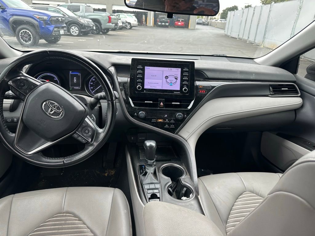 Used 2021 Toyota Camry SE image 9