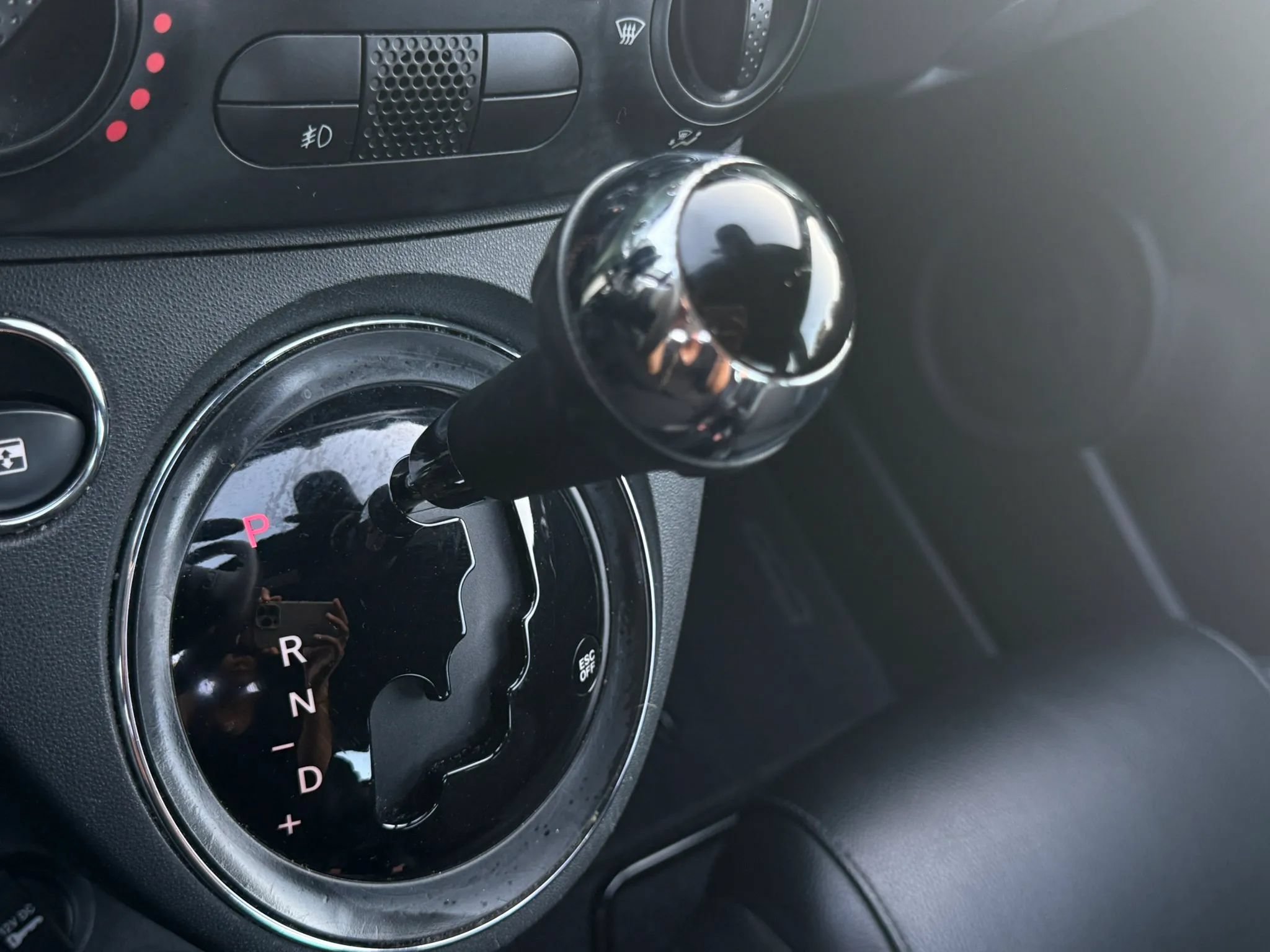 Used 2015 FIAT 500 Sport FWD image 12