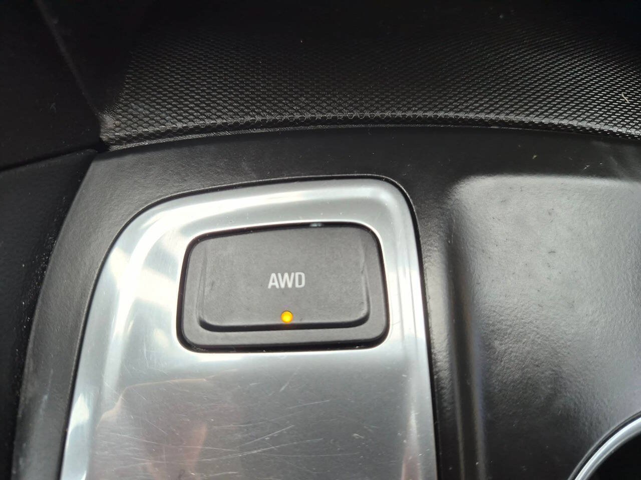 Used 2020 Chevrolet Equinox LT AWD/4WD image 14