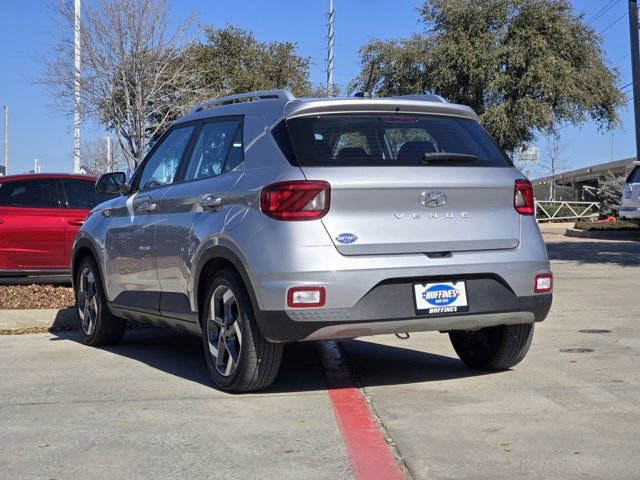Certified 2025 Hyundai Venue SEL FWD image 6
